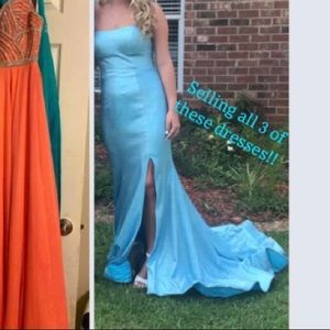 Blue prom dress size 2 or 4 not sure which